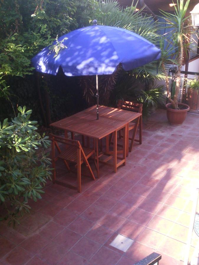 Apartment In A Villa A Mondello Bagian luar foto