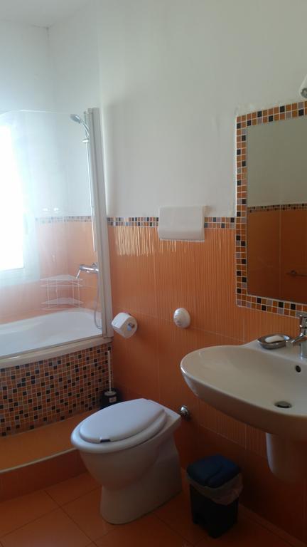 Apartment In A Villa A Mondello Bagian luar foto